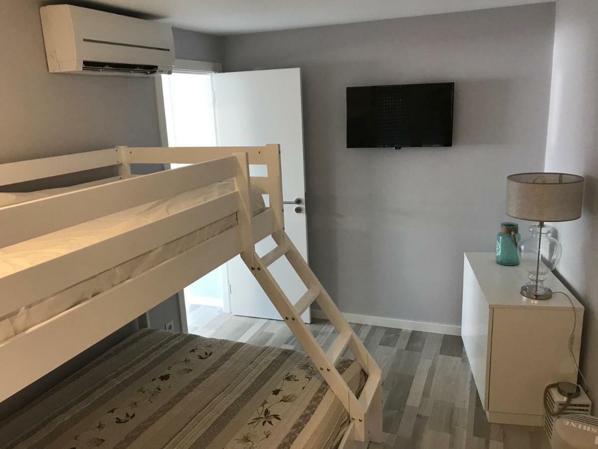 Blue Bay Beach Apartment Сесимбра Экстерьер фото